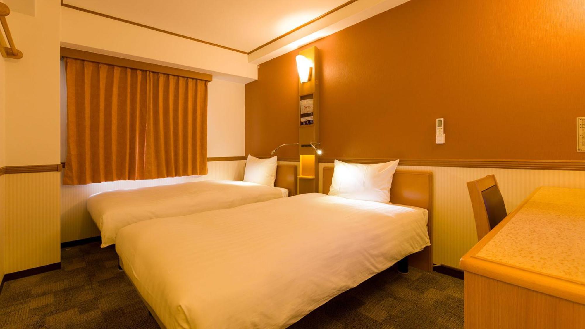 Toyoko Inn Yonezawa Ekimae Szoba fotó